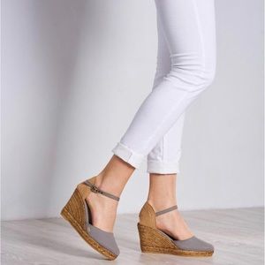 NWT Viscata Satuna Espadrille Wedges